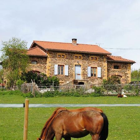 Domaine De La Poyat Acomodação com café da manhã Légny Exterior foto