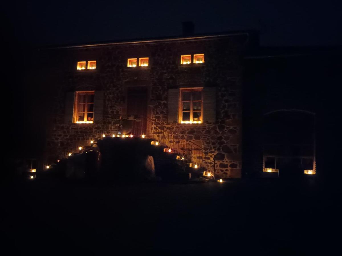 Domaine De La Poyat Acomodação com café da manhã Légny Exterior foto