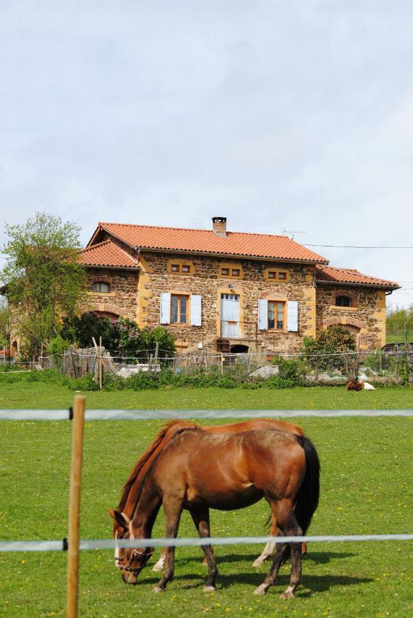 Domaine De La Poyat Acomodação com café da manhã Légny Exterior foto